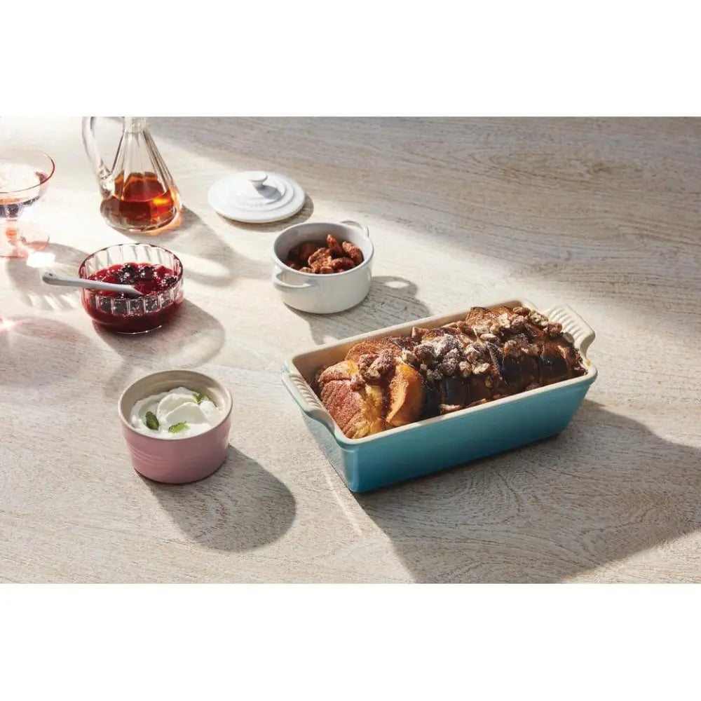 Le Creuset 1.5 Qt Stoneware Heritage Loaf Pan - Bread & Loaf Pans