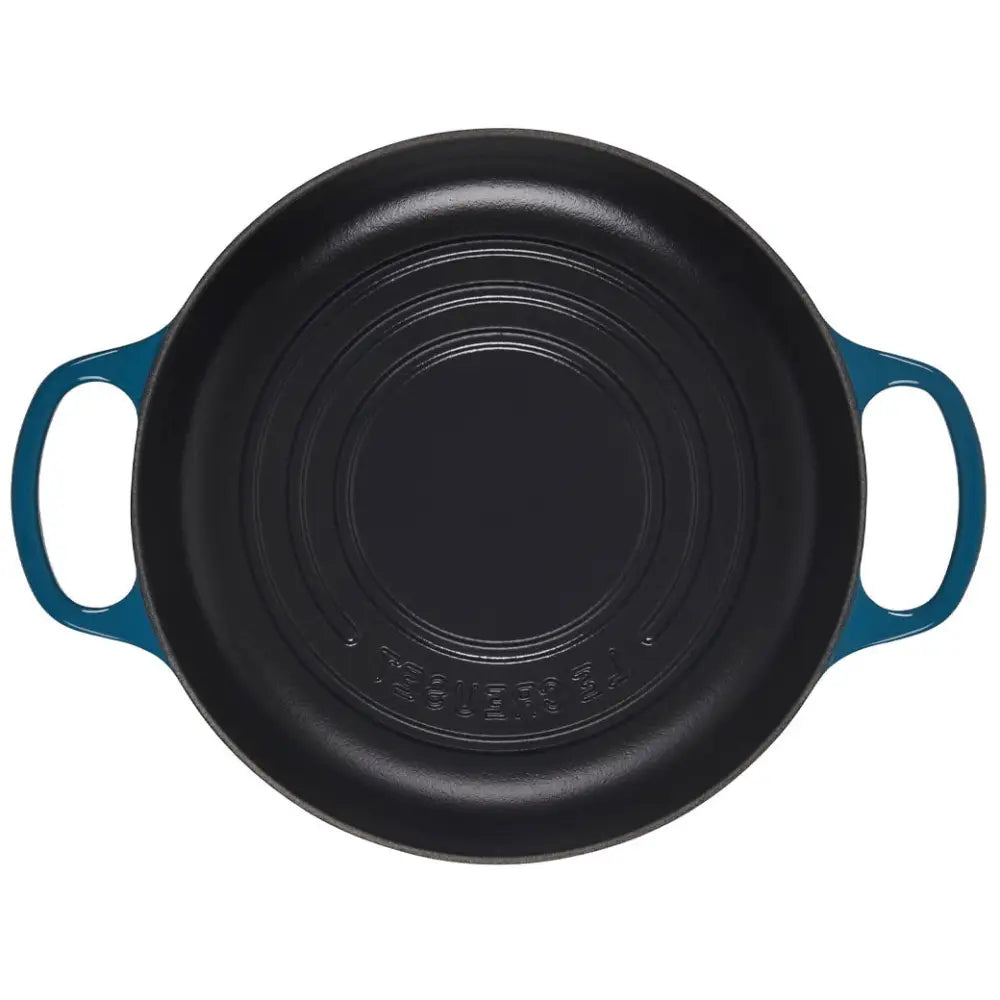 Le Creuset 9.5″ (1.75 qt.) Signature Bread Oven - Bread & Loaf Pans