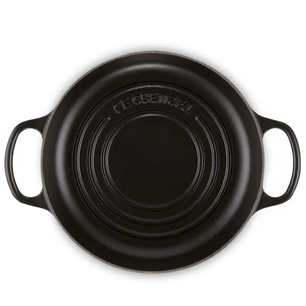 Le Creuset 9.5″ (1.75 qt.) Signature Bread Oven - Bread & Loaf Pans