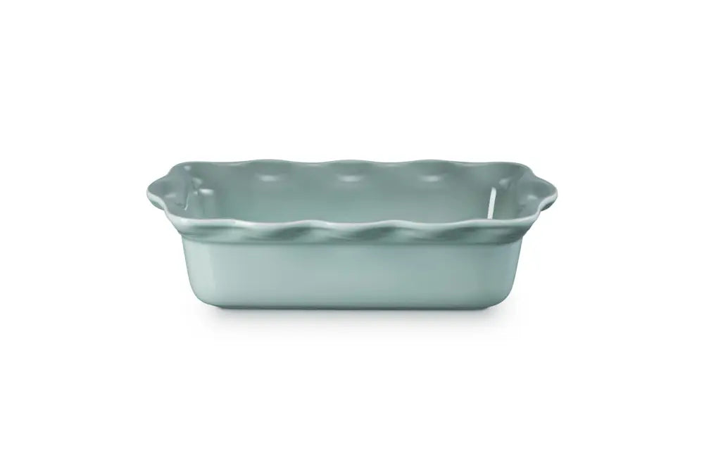 Le Creuset Stoneware Set of 2 9’’ Heritage Fluted Pie and 9’’ Fluted Loaf Dish