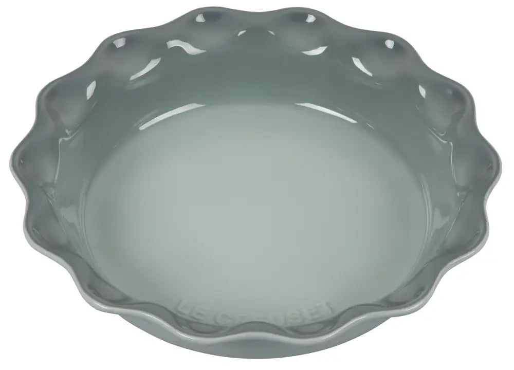 Le Creuset Stoneware Set of 2 9’’ Heritage Fluted Pie and 9’’ Fluted Loaf Dish