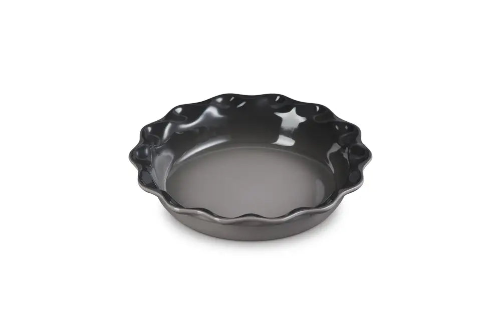Le Creuset Stoneware Set of 2 9’’ Heritage Fluted Pie and 9’’ Fluted Loaf Dish