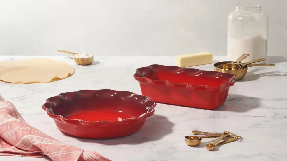 Le Creuset Stoneware Set of 2 9’’ Heritage Fluted Pie and 9’’ Fluted Loaf Dish