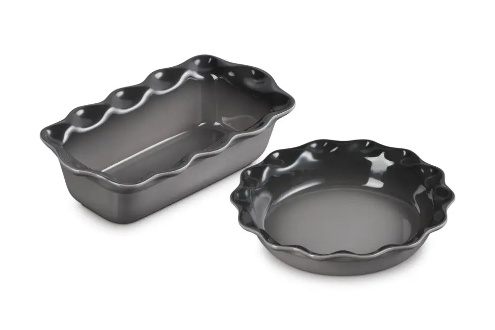 Le Creuset Stoneware Set of 2 9’’ Heritage Fluted Pie and 9’’ Fluted Loaf Dish - Oyster